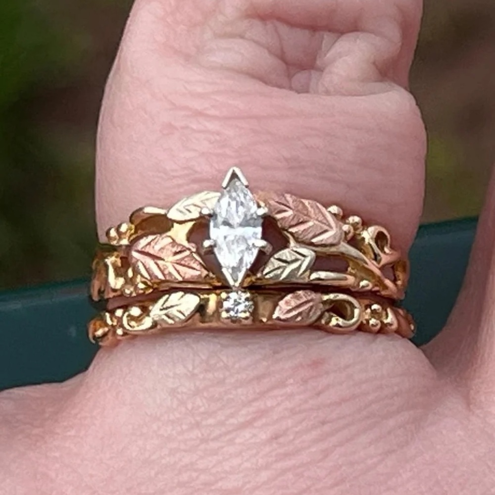 Stamper Black Hills Hold Diamond Bridal Set